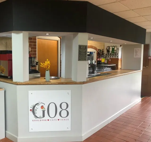 Hand pumps for lager and cider on the bar, including Gouldy's Cider